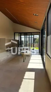 Casa de Condomínio com 3 Quartos à venda, 210m² no Gávea, Uberlândia