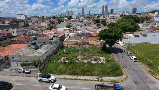 Lote/Terreno à venda, 702m² no Indianópolis, Caruaru