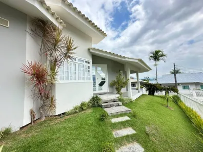 Casa com 3 Quartos à venda, 176m² no Vila Nova, Jaraguá do Sul