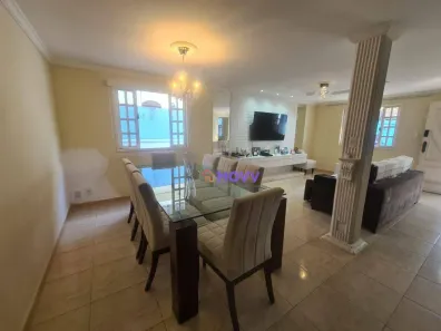 Casa com 4 Quartos à venda, 229m² no Itaipu, Niterói