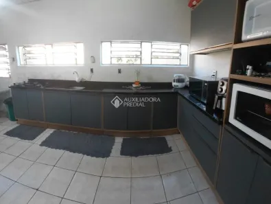 Sobrado com 3 Quartos à venda, 69m² no Passo da Areia, Porto Alegre