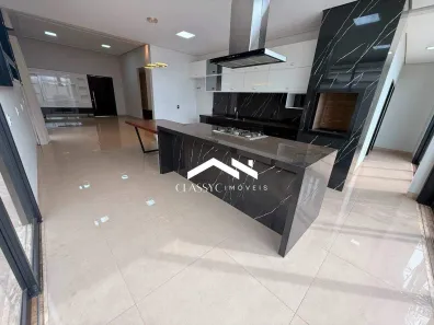 Casa de Condomínio com 3 Quartos para alugar, 210m² no Laranjeiras, Uberlândia