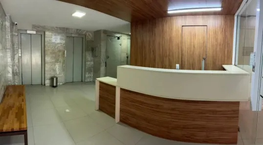 Sala Comercial com 3 Quartos para venda ou aluguel, 40m² no Santo Antônio, Recife