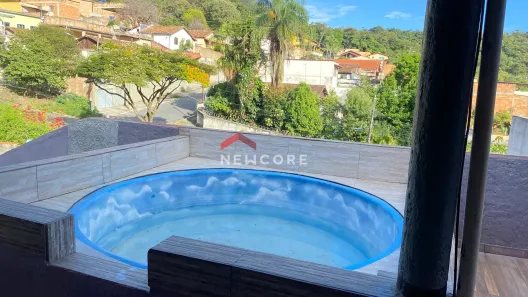 Casa com 4 Quartos à venda, 172m² no Nações Unidas, Sabará