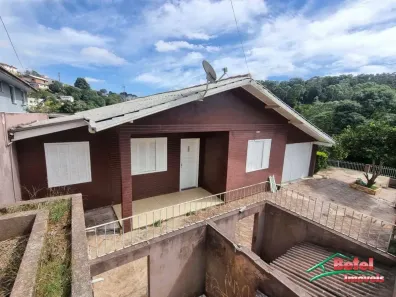 Casa com 3 Quartos à venda, 160m² no Jardim Pioneiro, Campo Magro