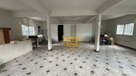 Ponto Comercial para alugar, 200m² no Santa Bárbara, Niterói