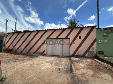 Casa com 3 Quartos à venda, 240m² no Vila São Jorge, Aparecida de Goiânia