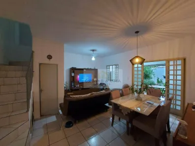 Imóvel Comercial com 3 Quartos à venda, 120m² no Chácara do Visconde, Taubaté