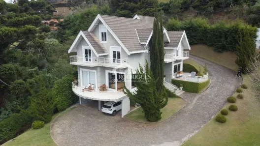Casa com 7 Quartos à venda, 1200m² no Recanto Araucária, Campos do Jordão