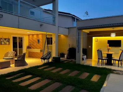 Sobrado com 4 Quartos à venda, 240m² no Guaribas, Eusébio