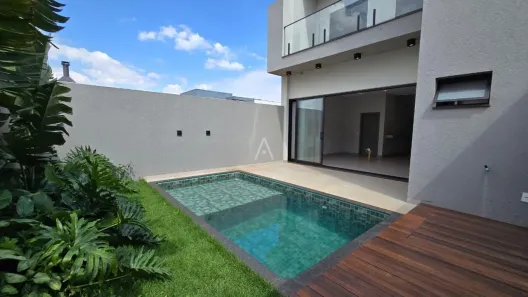 Sobrado com 3 Quartos à venda, 171m² no Tocantins, Toledo