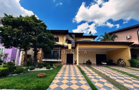 Sobrado com 4 Quartos à venda, 321m² no Cidade Jardim, Jacareí