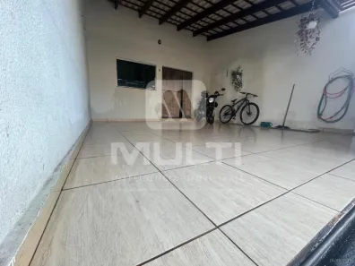 Casa com 2 Quartos à venda, 100m² no Jardim Europa, Uberlândia