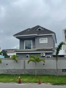 Casa de Condomínio com 6 Quartos à venda, 500m² no Campo Grande, Rio de Janeiro