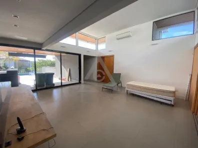 Casa de Condomínio com 3 Quartos para alugar, 350m² no Ville Sainte Hélène, Campinas