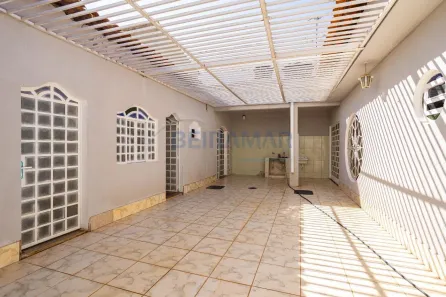 Casa com 5 Quartos à venda, 250m² no Taguatinga Norte, Brasília