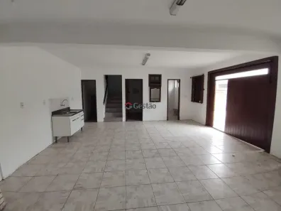 Sobrado com 3 Quartos para alugar, 180m² no Mathias Velho, Canoas
