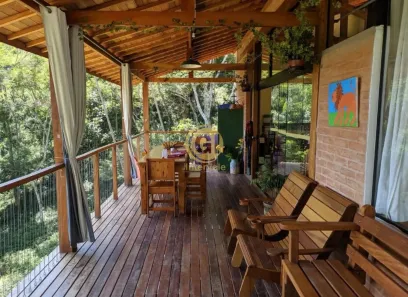 Casa com 2 Quartos à venda, 128m² no , Sapucaí-Mirim