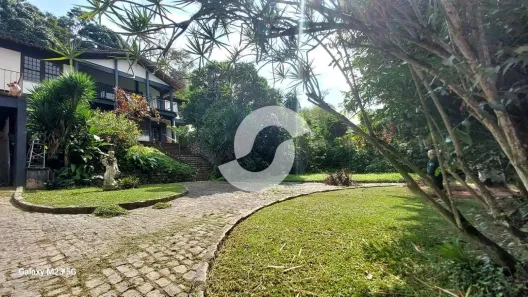 Casa com 4 Quartos à venda, 400m² no Mata Paca, Niterói