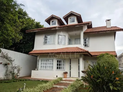 Sobrado com 4 Quartos à venda, 200m² no São Braz, Curitiba