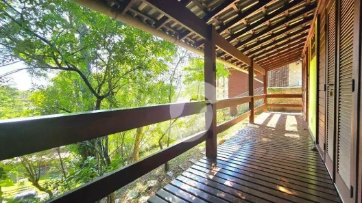 Casa de Condomínio com 4 Quartos à venda, 360m² no Sapê, Niterói