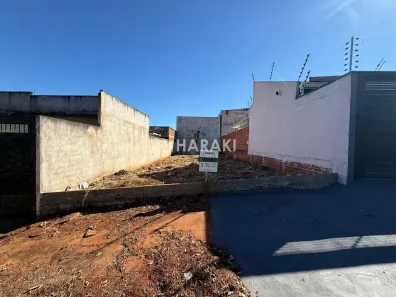 Lote/Terreno à venda, 200m² no Jardim Oriental, Maringá