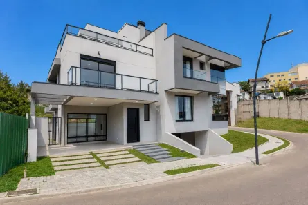 Casa com 3 Quartos à venda, 225m² no Pilarzinho, Curitiba