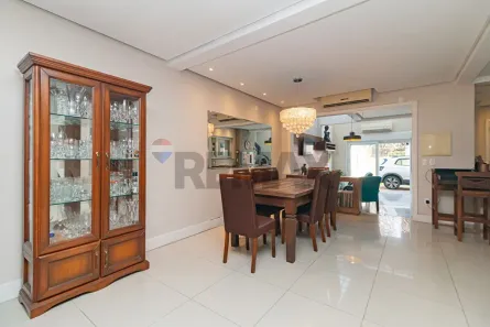 Casa com 3 Quartos à venda, 147m² no Espírito Santo, Porto Alegre