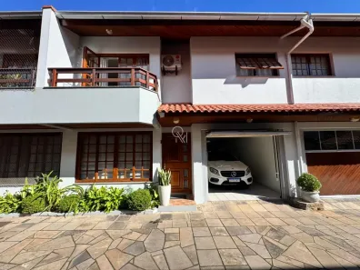 Sobrado com 3 Quartos à venda, 157m² no Jardim América, Caxias do Sul