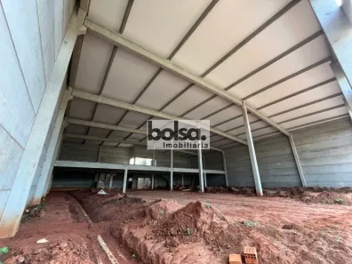 Galpão/Depósito/Armazém para alugar, 1750m² no Vila Aviação, Bauru