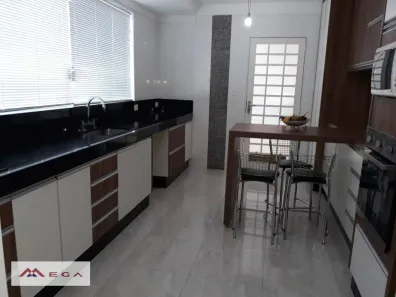Casa com 4 Quartos à venda, 205m² no Parque São Quirino, Campinas