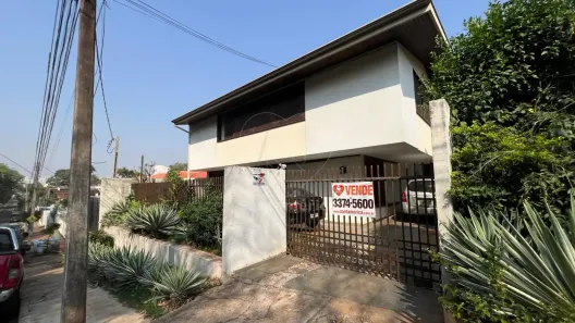 Casa com 4 Quartos para alugar, 362m² no Quebec, Londrina
