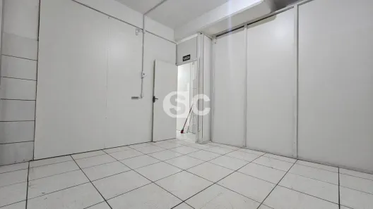 Sala Comercial para alugar, 13m² no Santa Regina, Camboriú