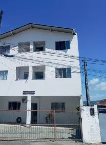 Prédio Residencial com 14 Quartos à venda, 318m² no Barreiros, São José