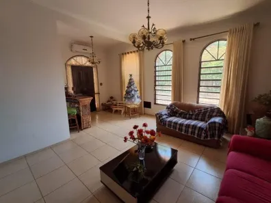 Casa com 4 Quartos à venda, 229m² no Sumarezinho, Ribeirão Preto