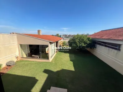 Casa com 3 Quartos à venda, 175m² no Parque São Paulo, Cascavel