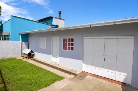 Casa com 3 Quartos à venda, 114m² no Guajuviras, Canoas