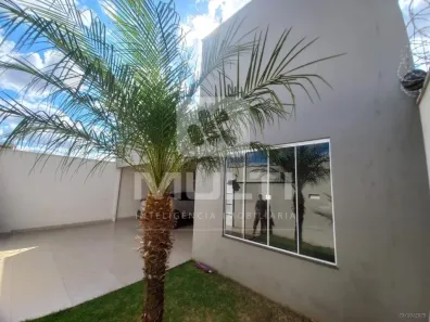 Casa com 3 Quartos para alugar, 170m² no Santa Rosa, Uberlândia