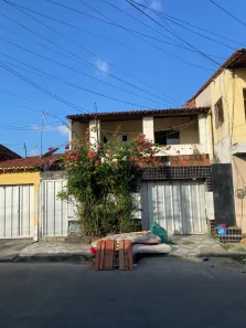 Casa com 5 Quartos à venda, 100m² no Jereissati, Maracanaú