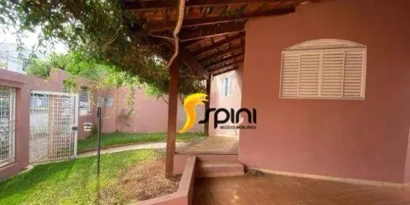 Casa com 3 Quartos para alugar, 150m² no Fundinho, Uberlândia