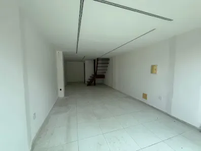 Ponto Comercial à venda, 36m² no Centro, Maricá