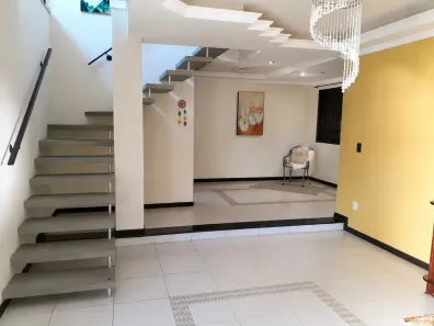 Casa com 3 Quartos à venda, 220m² no Lagoa da Conceição, Florianópolis