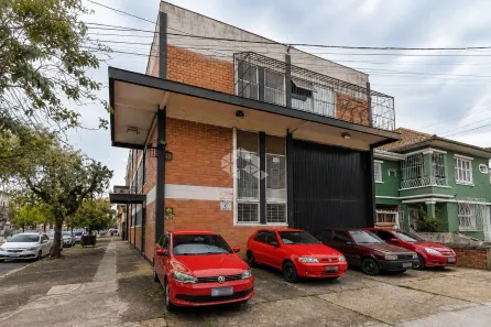 Galpão/Depósito/Armazém à venda, 726m² no São Geraldo, Porto Alegre