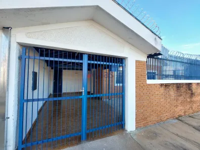 Casa com 3 Quartos para alugar, 165m² no Vila Arnaldo, São Carlos