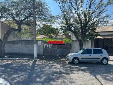 à venda, 338m² no Vila São João, Caçapava