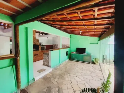 Casa com 3 Quartos à venda, 200m² no Carajás, Contagem