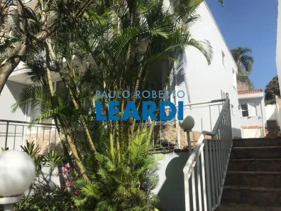 Casa com 3 Quartos para alugar, 438m² no Jardim das Bandeiras, São Paulo