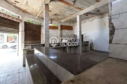 Ponto Comercial com 4 Quartos à venda, 200m² no Del Castilho, Rio de Janeiro