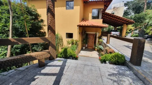 Casa de Condomínio com 3 Quartos à venda, 340m² no Estância Serrana, Nova Lima