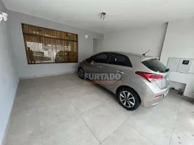 Sobrado com 3 Quartos à venda, 181m² no Vila Scarpelli, Santo André
